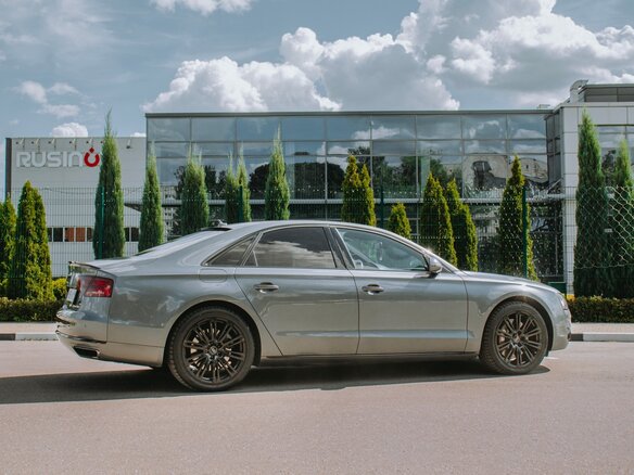 2013 Audi A8 III (D4), серый, 2600000 рублей - вид 4