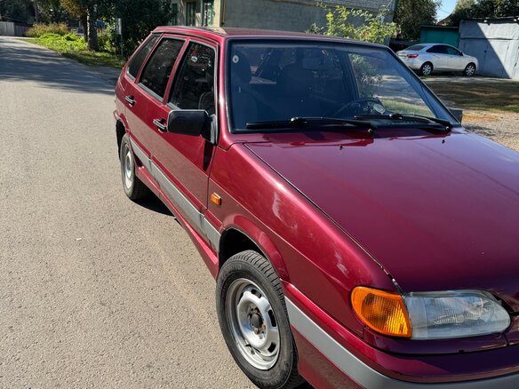 2005 Lada (ВАЗ) 2114, красный, 180000 рублей - вид 2