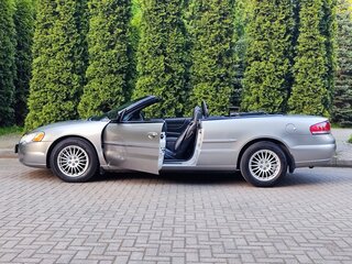 2004 Chrysler Sebring II Рестайлинг, серебристый, 1159000 рублей, вид 2