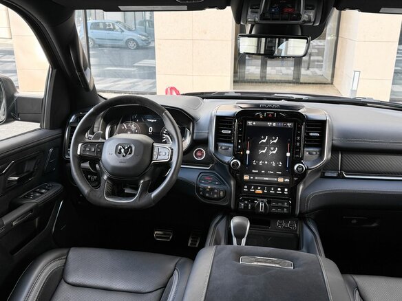 2024 Ram 1500 Crew Cab TRX V, красный, 15990000 рублей - вид 2