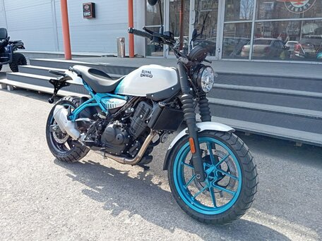 2026 Royal Enfield Guerrilla 450, белый, 559000 рублей, вид 2