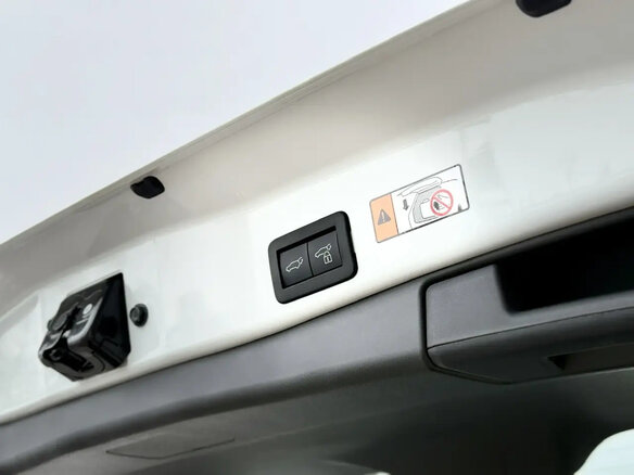 2026 Toyota RAV4 VI (XA60), белый, 4500000 рублей - вид 18