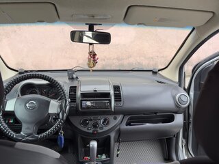 2007 Nissan Note I, серебристый, 700000 рублей, вид 5