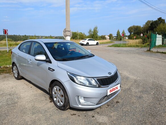 2011 Kia Rio 5-speed III, серебристый