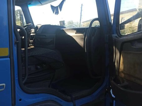 2010 Volvo FM, синий, 2250000 рублей, вид 2