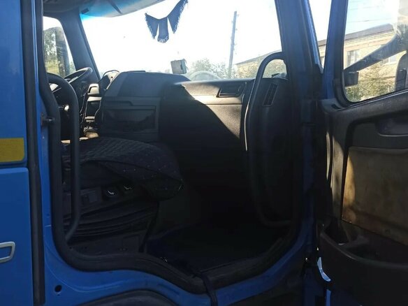 2010 Volvo FM, синий, 2250000 рублей - вид 1