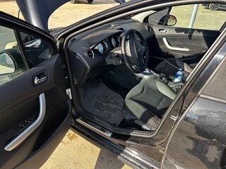2008 Peugeot 308 I, чёрный, 400000 рублей, вид 5