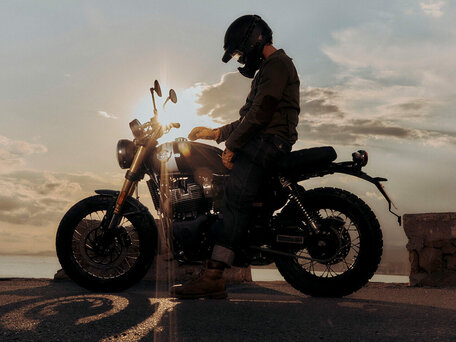 2026 Royal Enfield Bear 650, золотистый, 737000 рублей, вид 5
