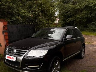 2007 Volkswagen Touareg I Рестайлинг, чёрный, 1750000 рублей, вид 1