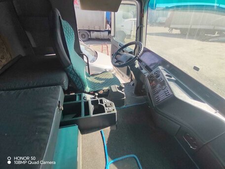 2001 Mercedes-Benz Actros, белый, 1950000 рублей, вид 5