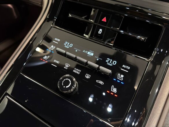 2026 Porsche Panamera 4 E-Hybrid Executive III, чёрный, 26990000 рублей - вид 26