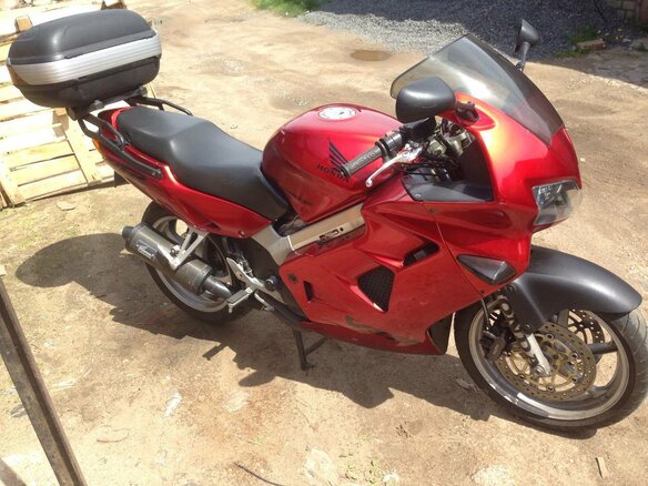 1998 Honda VFR 800, красный, 270000 рублей - вид 2