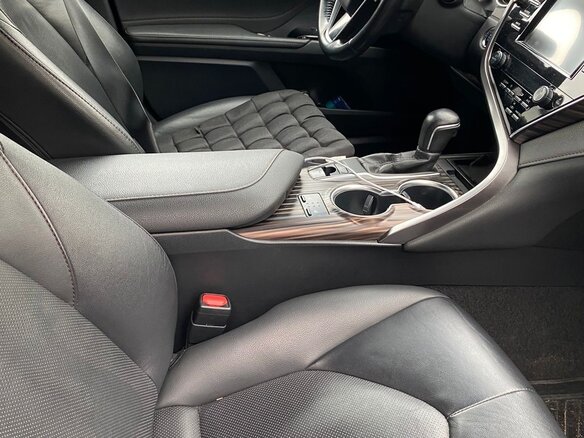 2018 Toyota Camry VIII (XV70), белый, 2450000 рублей - вид 5