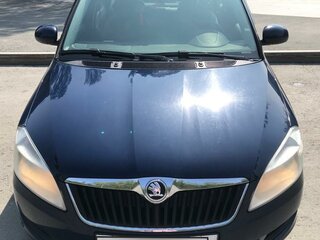 2013 Skoda Fabia II Рестайлинг, синий, 465000 рублей, вид 2