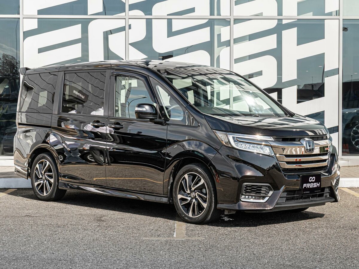 Открыть фотографии: Honda Stepwgn V Рестайлинг