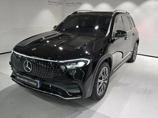 2026 Mercedes-Benz EQB 300 I Рестайлинг, чёрный, 6500750 рублей, вид 3