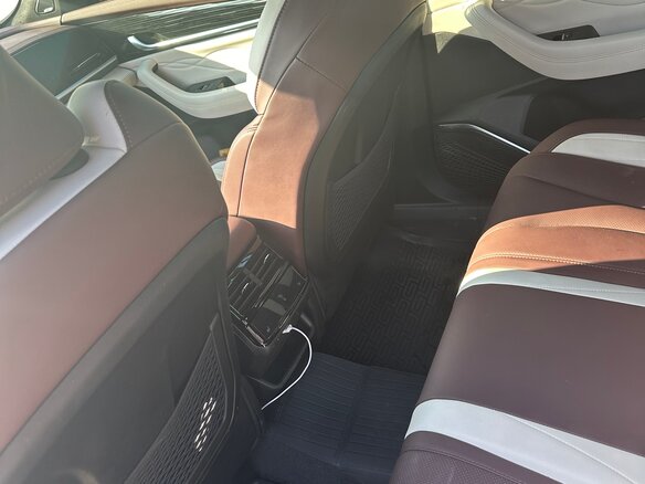 2023 Geely Monjaro I, серый - вид 8