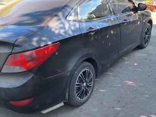 2013 Hyundai Solaris I, чёрный, 500000 рублей, вид 4