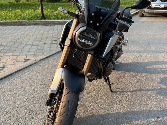 2021 Honda CB 650R, чёрный, 1395000 рублей - вид 2