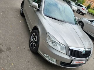 2011 Skoda Octavia II (A5) Рестайлинг, серый, 825000 рублей, вид 4