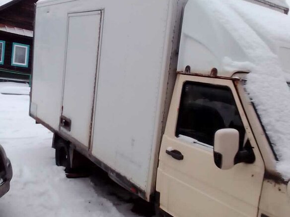 1992 Iveco Daily, бежевый, 600000 рублей - вид 1