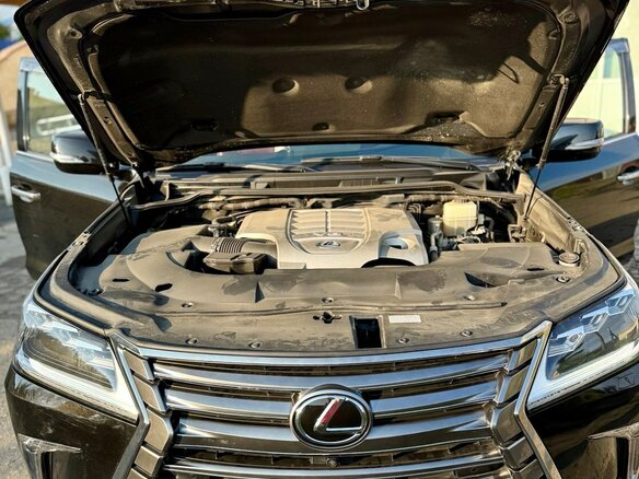 2016 Lexus LX 570 III Рестайлинг 2, чёрный, 8050000 рублей - вид 11