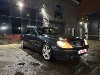 1999 Mercedes-Benz S-Класс 500 IV (W220), чёрный, 780000 рублей, вид 1