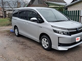2014 Toyota Voxy III (R80), серый, 1950000 рублей, вид 2