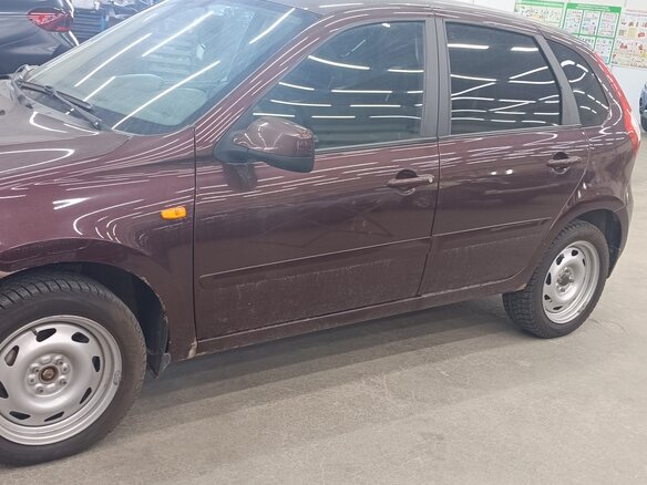 2013 Lada (ВАЗ) Kalina II, пурпурный, 450000 рублей - вид 3