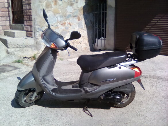 2001 Honda Lead 100, серебристый, 60000 рублей - вид 4
