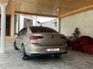 2020 Volkswagen Polo VI, бежевый, 1550000 рублей, вид 4