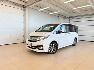 Honda Stepwgn Spada V