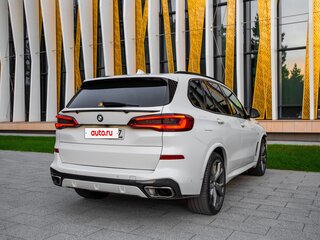 2018 BMW X5 M50d IV (G05/G18), белый, 5535000 рублей, вид 4