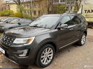 2016 Ford Explorer V Рестайлинг, серый, 2900000 рублей, вид 1