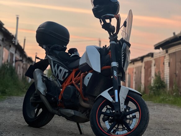 2012 KTM 690 Duke, белый, 450000 рублей