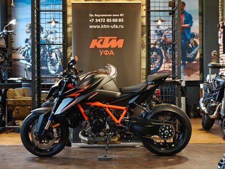 2024 KTM 1390 Super Duke R Evo, чёрный, 2299000 рублей, вид 2