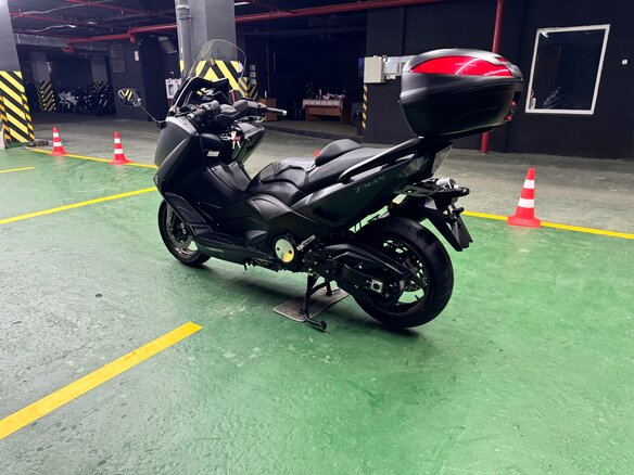 2012 Yamaha TMAX, серый, 750000 рублей - вид 7
