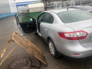2013 Renault Fluence I Рестайлинг, серебристый, 750000 рублей, вид 3