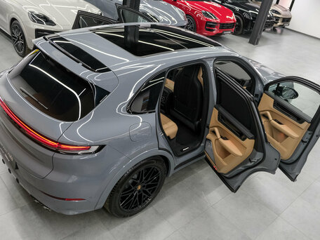 2026 Porsche Cayenne III Рестайлинг, серый, 21500000 рублей, вид 5