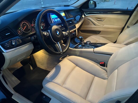 2013 BMW 5 серии 520i VI (F10/F11/F07), чёрный, 2020000 рублей - вид 9