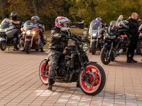 2000 Honda Magna, чёрный, 400000 рублей - вид 5
