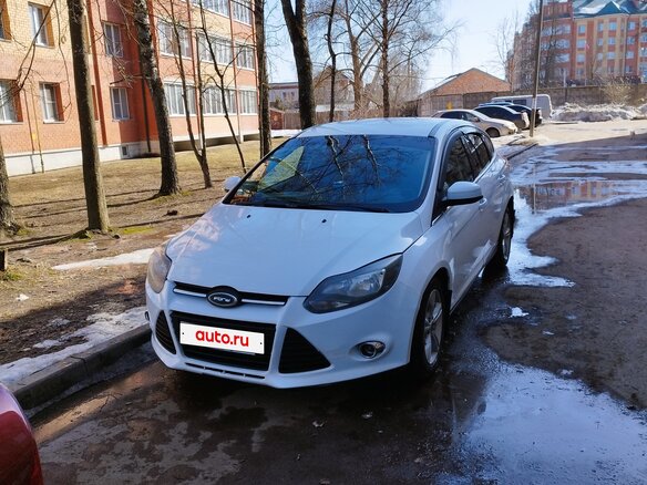 2011 Ford Focus III, белый, 540000 рублей - вид 4