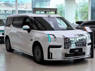 2026 Zeekr 009 108 kWh I Рестайлинг, белый, 11350000 рублей, вид 2