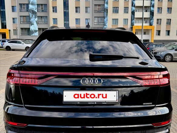 2019 Audi Q8 50 TDI I (4M), чёрный, 6200000 рублей - вид 4