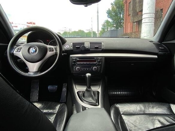 2004 BMW 1 серии 120d I (E81/E82/E87/E88), чёрный, 850000 рублей - вид 15