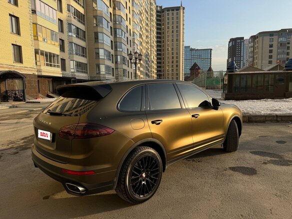 2016 Porsche Cayenne Diesel II Рестайлинг (958), белый, 5000000 рублей - вид 4