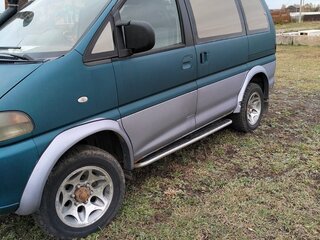 1997 Mitsubishi Delica IV, зелёный, 850000 рублей, вид 3