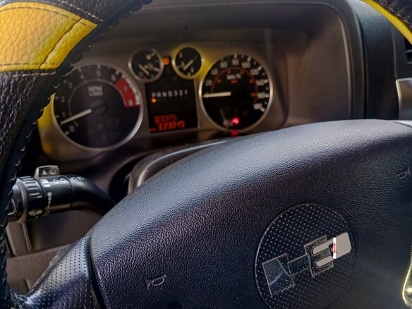 2008 Hummer H3, серебристый, 1800000 рублей - вид 11