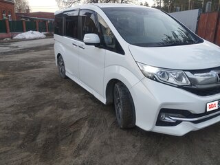 2016 Honda Stepwgn Spada V, белый, 1750000 рублей, вид 2