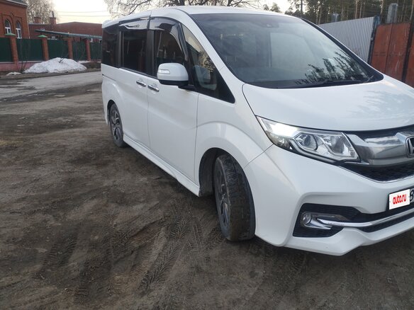 2016 Honda Stepwgn Spada V, белый, 1750000 рублей - вид 1